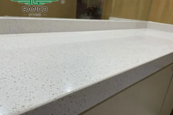 White Quartzite Kitchen Countertops