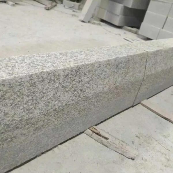 G623 kerbstone